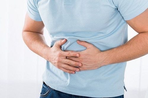 Tại sao ngày càng nhiều người trẻ bị viêm đại tràng?