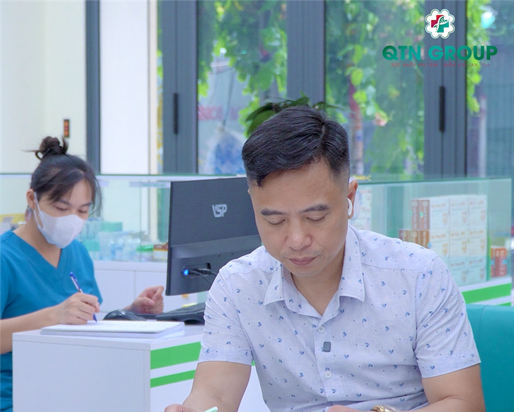 Phụ nữ bị u xơ tử cung: Nếu xuất hiện những triệu chứng sau thì nên phẫu thuật