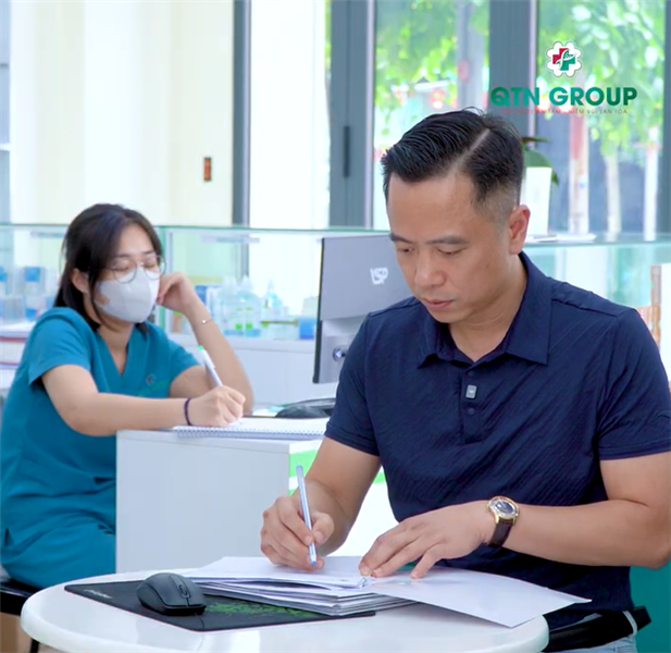 Bệnh nhân có nhiều u tuyến giáp lành tính nhưng lại bị cường giáp thì nên làm gì?