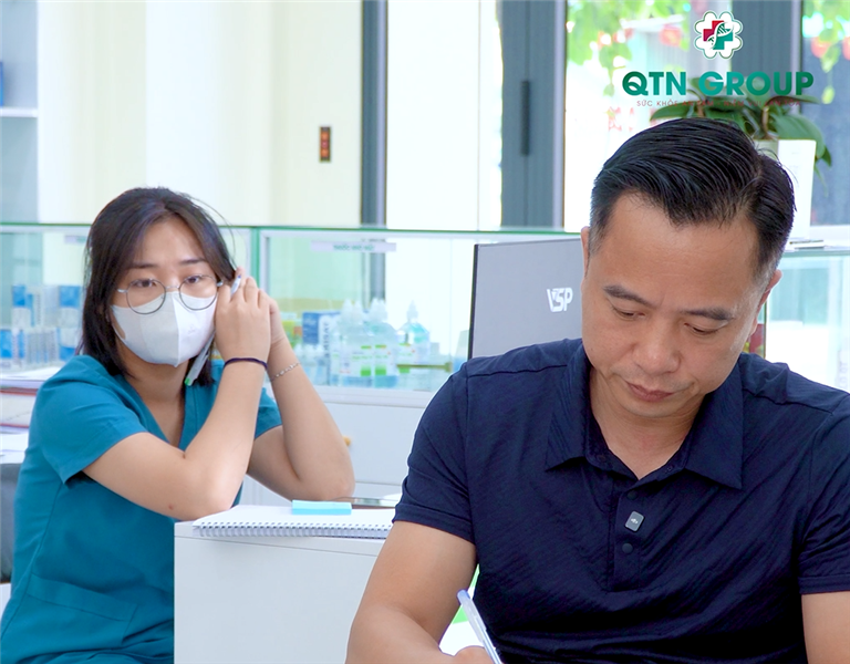 Khám sức khỏe tổng quát theo định kỳ, bệnh nhân phát hiện ngấp nghé tiểu đường, suy giáp và có nhiều u tuyến giáp