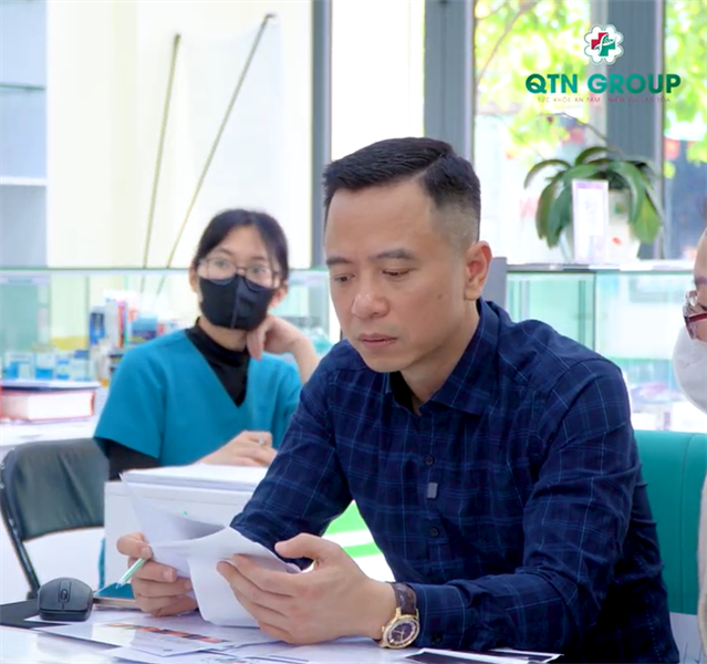 Đi khám sức khỏe phát hiện có u vú bờ không đều, gan bị tổn thương