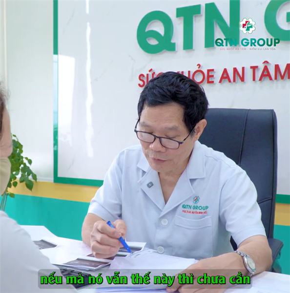 Tư vấn cho bệnh nhân tái khám RFA từng chữa cường giáp, có cơ địa nhiều u