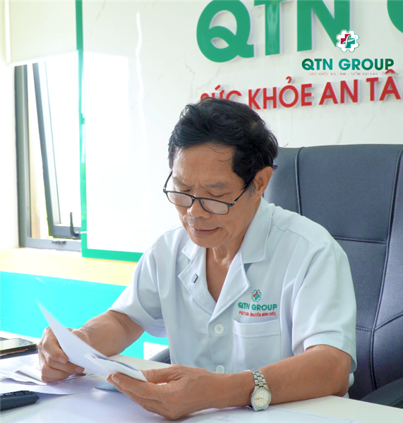 Tư vấn cho bệnh nhân tuyến giáp từng bị đau dạ dày