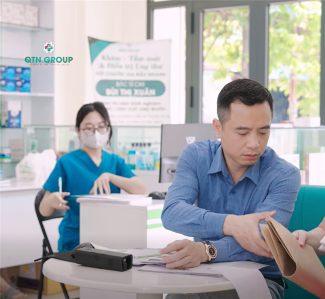 Tư vấn cho bệnh nhân sau mổ u vú bị đau nhức